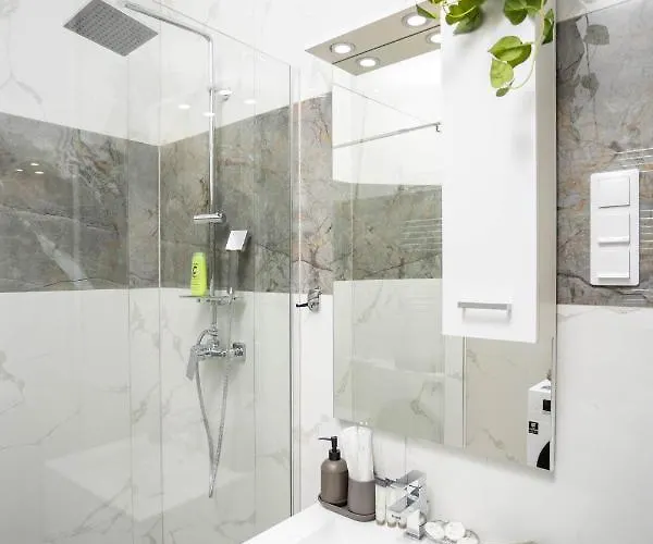 Goodwind Apartment 4*